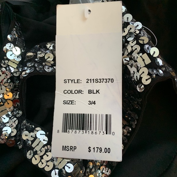 Stunning Back Gown - Picture 4 of 6